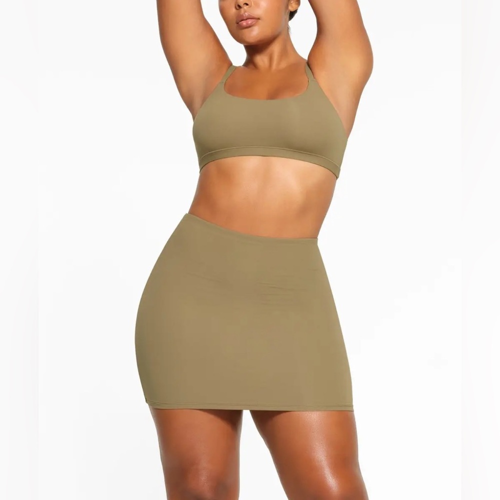 ✨SKIMS✨ NWT Fits Everybody Skirt, Color: Khaki (No longer sold color) Size: XXS